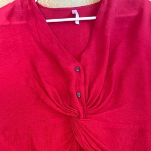 crop red button top